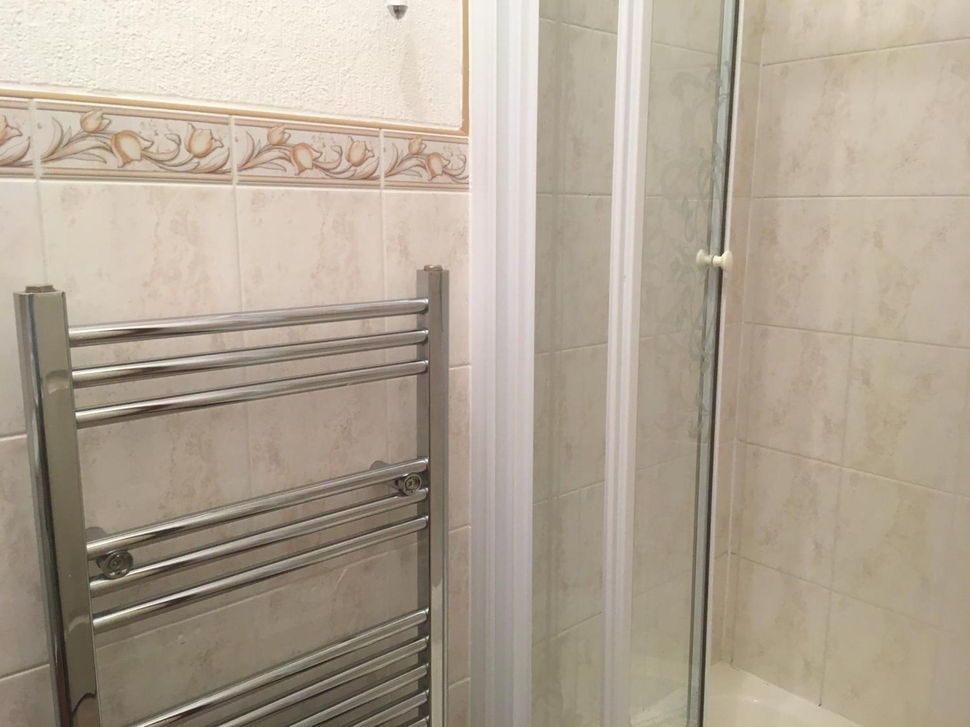 Grove House Guest House Телфорд Екстер'єр фото
