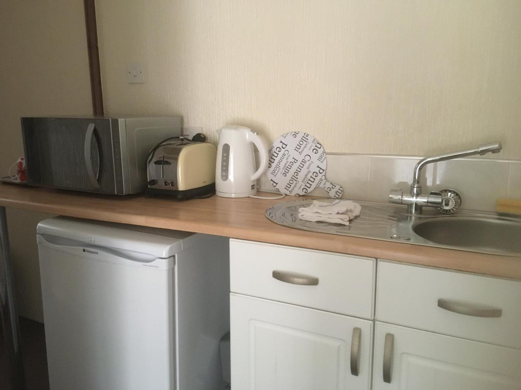 Grove House Guest House Телфорд Екстер'єр фото