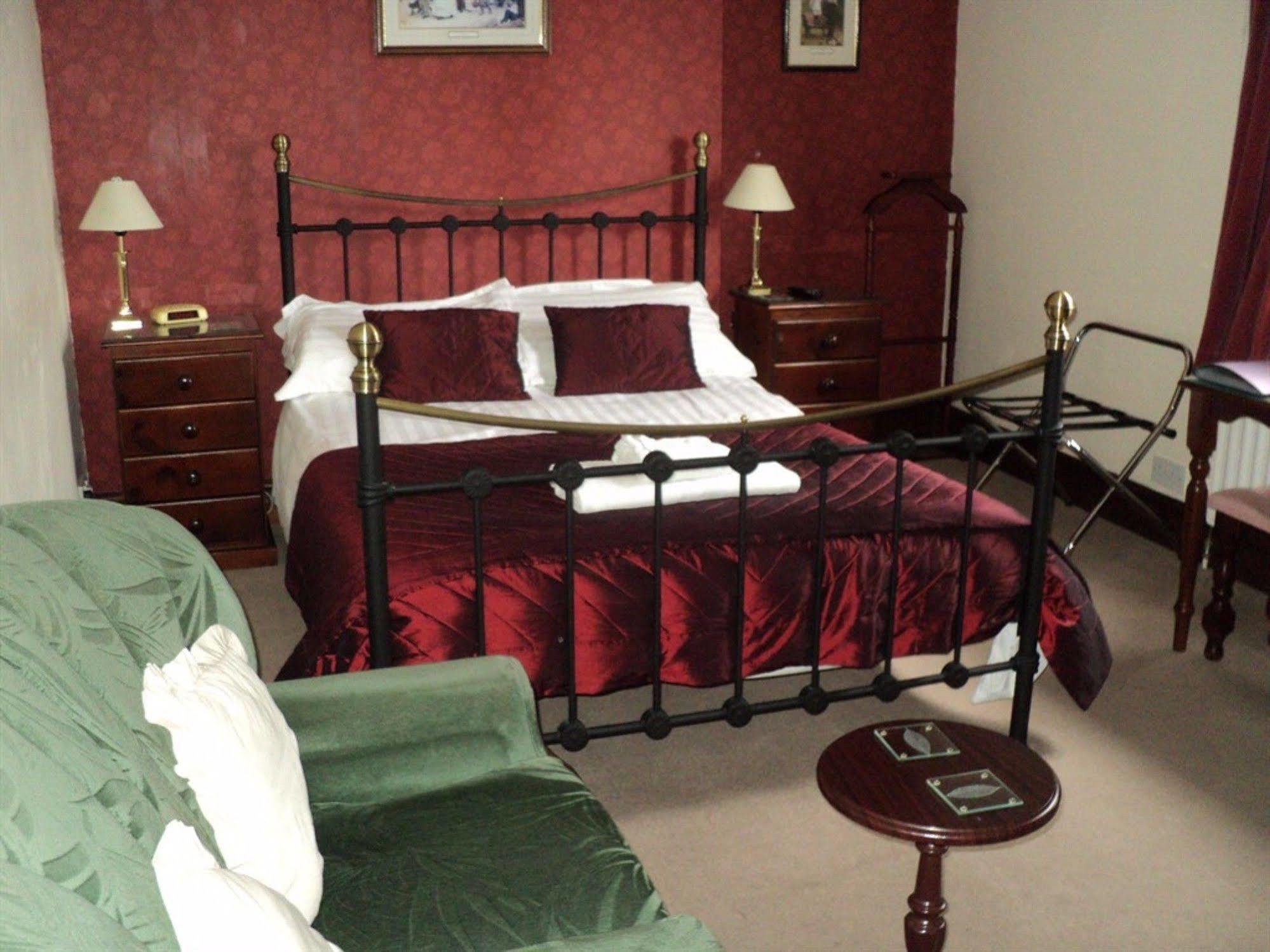 Grove House Guest House Телфорд Екстер'єр фото